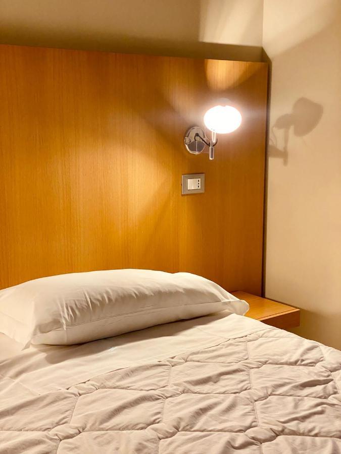 Hotel Saraceno Al Faro Taranto Kültér fotó