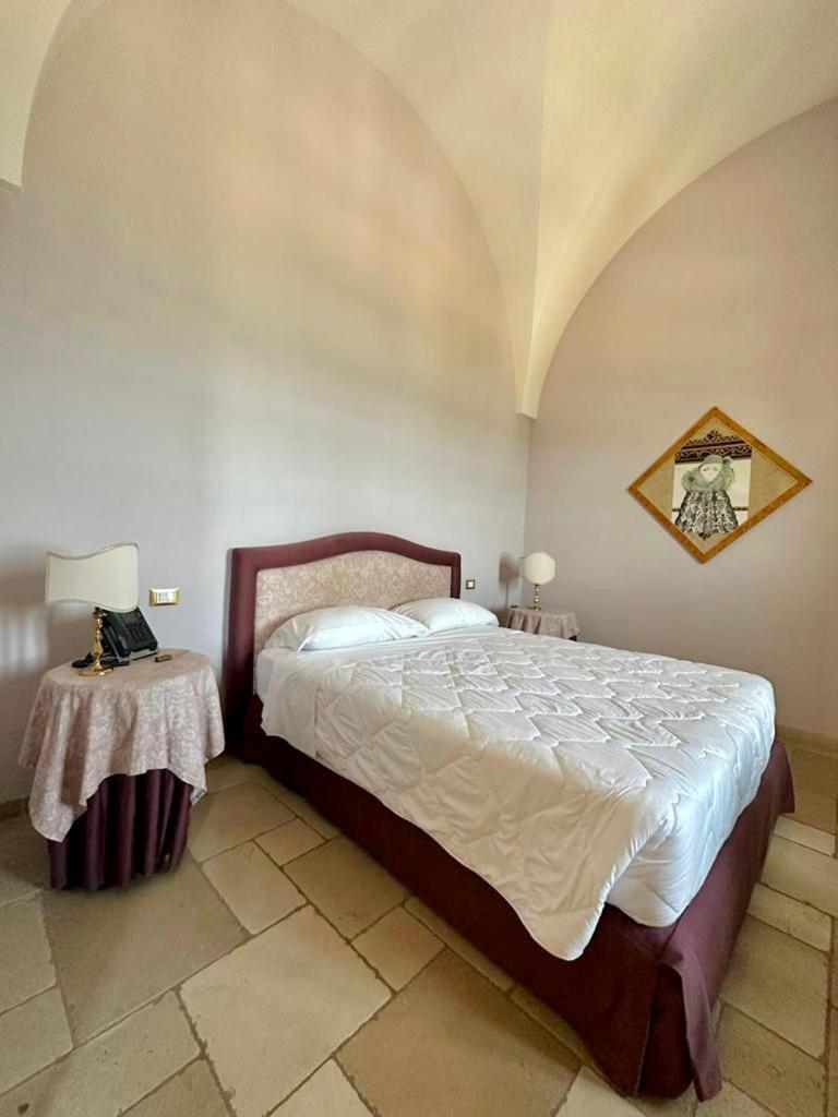 Hotel Saraceno Al Faro Taranto Kültér fotó