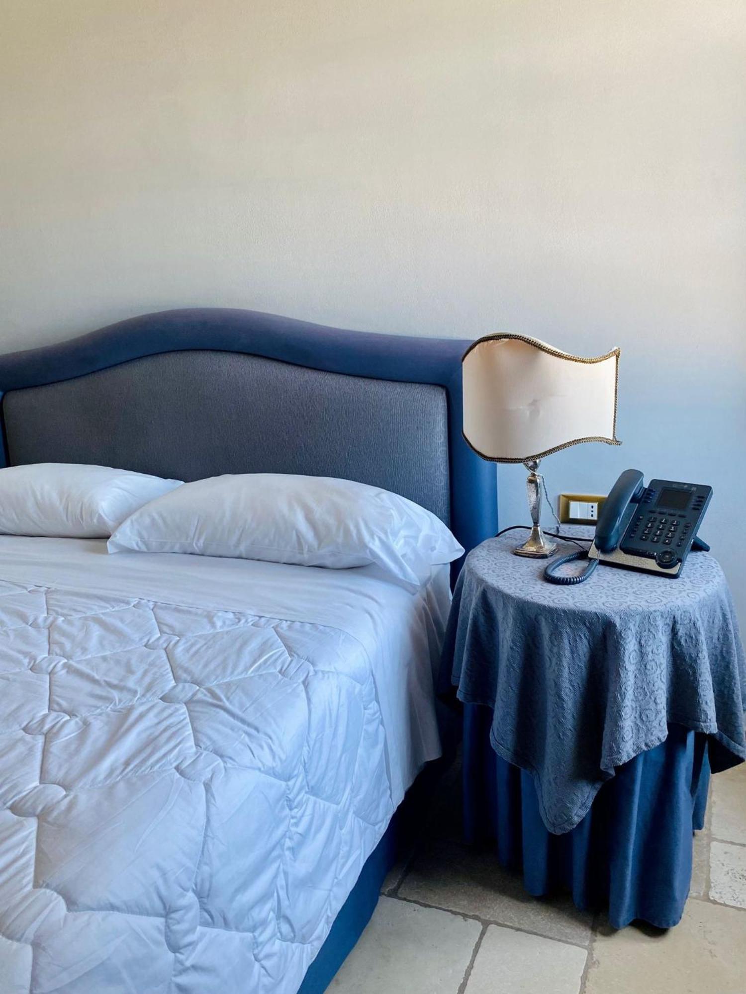 Hotel Saraceno Al Faro Taranto Kültér fotó