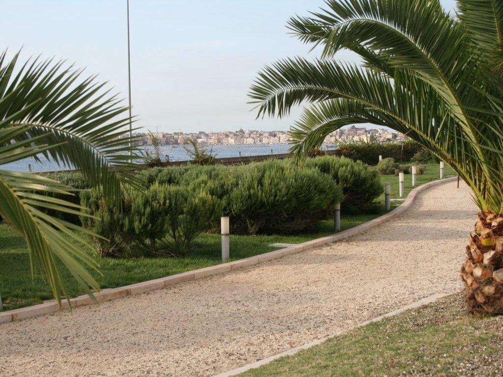 Hotel Saraceno Al Faro Taranto Kültér fotó
