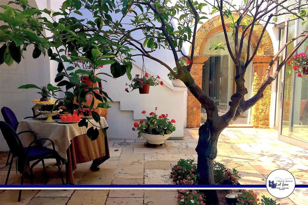Hotel Saraceno Al Faro Taranto Kültér fotó